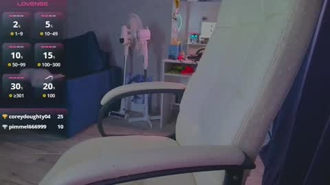 Ilona online show from 09-19-25, 07:21