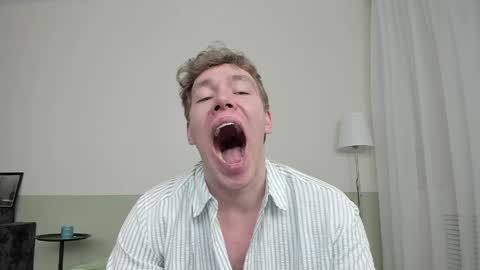 Henry online show from 05-21-26, 01:18
