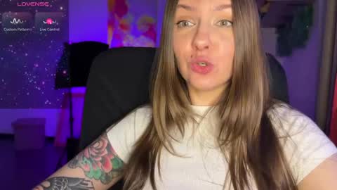  HADLY today day-off see u online 0112  online show from 02-12-25, 06:09