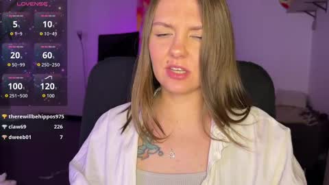  HADLY today day-off see u online 0112  online show from 03-11-25, 05:13