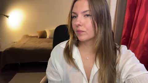  HADLY today day-off see u online 0112  online show from 09-22-25, 04:09