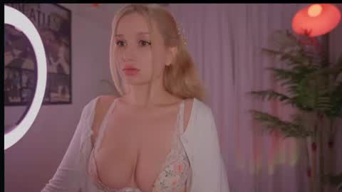 Snapshot of _protea chatting on 06-15-26, 10:34 Eva online show from 06-15-26, 10:34