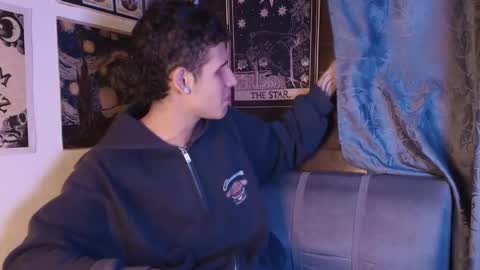 wav online show from 09-21-25, 03:19