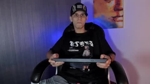 wav online show from 12-15-25, 05:44