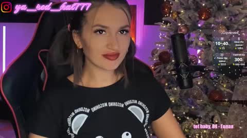 Snapshot of _red_hat_7 chatting on 11-26-25, 05:14 -RED HAT- online show from 11-26-25, 05:14