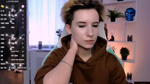 Snapshot of _rein_ramm chatting on 05-15-26, 02:24 Rein online show from 05-15-26, 02:24