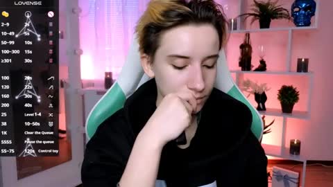 Snapshot of _rein_ramm chatting on 05-20-26, 04:24 Rein online show from 05-20-26, 04:24