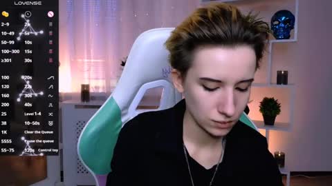 Snapshot of _rein_ramm chatting on 05-24-26, 05:07 Rein online show from 05-24-26, 05:07