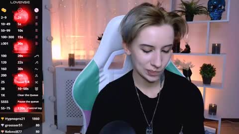 Snapshot of _rein_ramm chatting on 05-31-26, 06:20 Rein online show from 05-31-26, 06:20