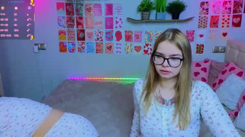 LISSAPVT IS OPEN online show from 03-07-25, 12:34