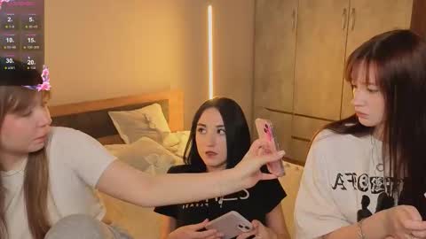 LISSAPVT IS OPEN online show from 03-08-26, 02:54