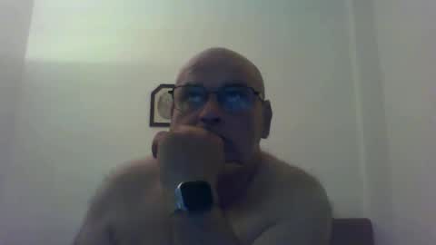 REY online show from 05-19-26, 06:20