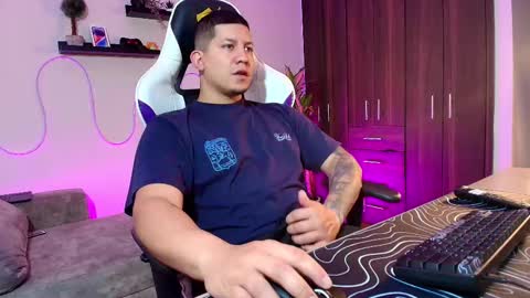 Roberto online show from 02-26-25, 12:36