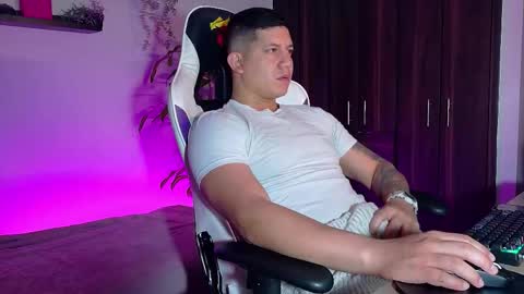 Roberto online show from 10-12-25, 10:36