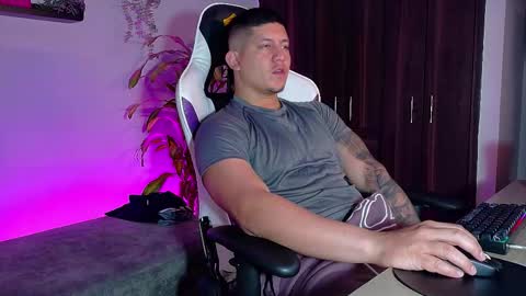 Roberto online show from 10-24-25, 08:49