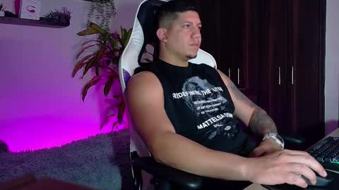 Roberto online show from 11-20-25, 10:15