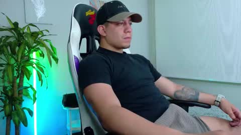 Roberto online show from 02-05-26, 03:44