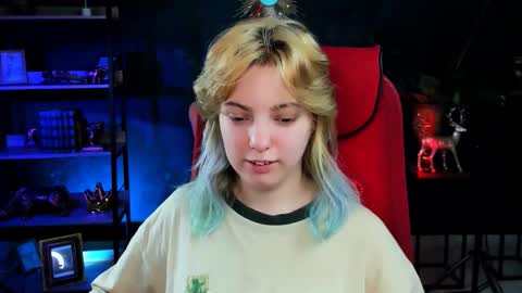 Snapshot of _rockstone_ chatting on 12-21-25, 09:05 Rock stone online show from 12-21-25, 09:05