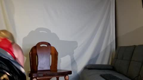 Rose Michelle online show from 12-21-25, 10:55