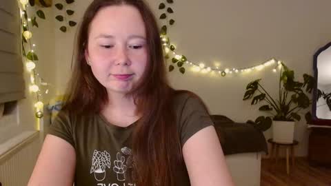 Snapshot of _rosie_cheeks_ chatting on 09-23-25, 06:44 See you online show from 09-23-25, 06:44