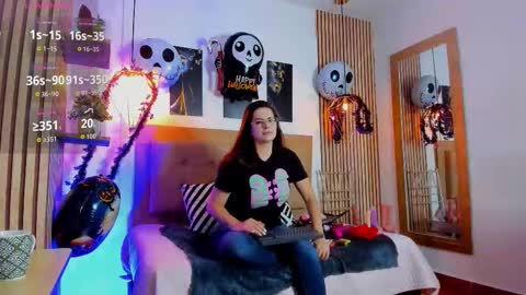 SAMANTHA FOX online show from 10-14-25, 10:38