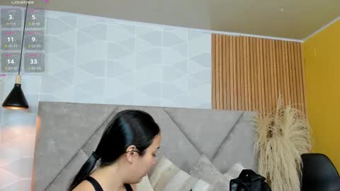 Antonella  online show from 12-22-25, 12:35