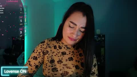  SantaLove  online show from 04-27-26, 10:08