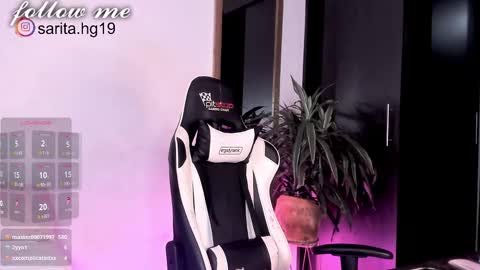 Sara  intagram online show from 02-28-25, 10:09