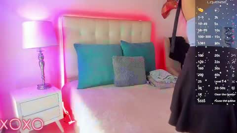 Snapshot of _sasha_miller_ chatting on 05-06-26, 12:32 Sasha online show from 05-06-26, 12:32