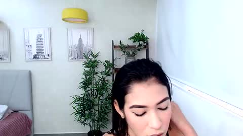 Sassy Girl online show from 02-17-25, 06:15