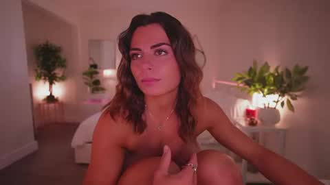 Snapshot of _savii chatting on 07-28-26, 08:52 Savii online show from 07-28-26, 08:52