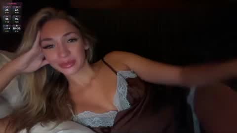 Snapshot of _secretdesire chatting on 07-25-26, 02:47 Kat online show from 07-25-26, 02:47
