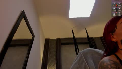 Selene online show from 10-04-25, 04:16