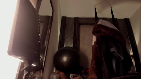 Selene online show from 10-10-25, 04:06