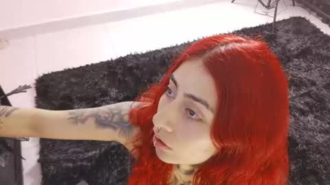 Snapshot of _selene_red chatting on 07-06-26, 01:35 Selene online show from 07-06-26, 01:35