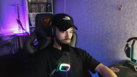 Snapshot of _serious_man chatting on 09-09-25, 10:42 Ask me online show from 09-09-25, 10:42