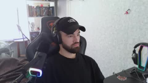 Snapshot of _serious_man chatting on 09-12-25, 05:29 Ask me online show from 09-12-25, 05:29