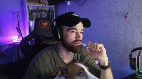 Snapshot of _serious_man chatting on 09-20-25, 09:27 Ask me online show from 09-20-25, 09:27