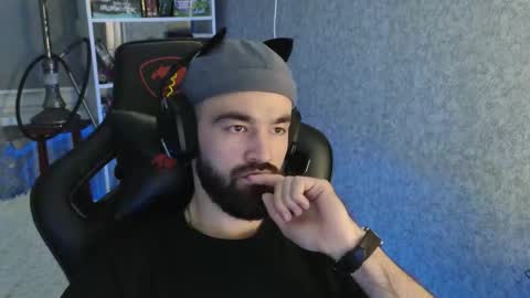 Ask me online show from 11-25-25, 05:07