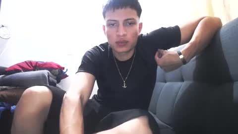 Juan Pablo-independent model online show from 03-09-25, 06:17