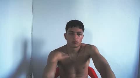 Juan Pablo-independent model online show from 11-18-25, 08:24