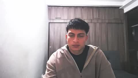 Juan Pablo-independent model online show from 03-23-26, 02:48