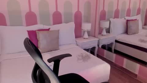 Sharlot online show from 11-25-25, 02:06