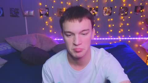 NATHANPVT IS OPEN online show from 12-12-24, 11:07