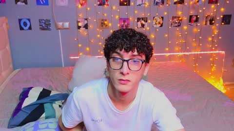 NATHANPVT IS OPEN online show from 01-10-25, 05:13