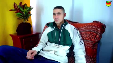 _skyleer_ online show from 11-15-25, 06:59