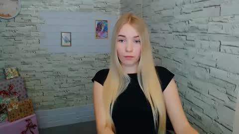 Snapshot of _snow_queen__ chatting on 01-12-25, 12:12 Rachel online show from 01-12-25, 12:12