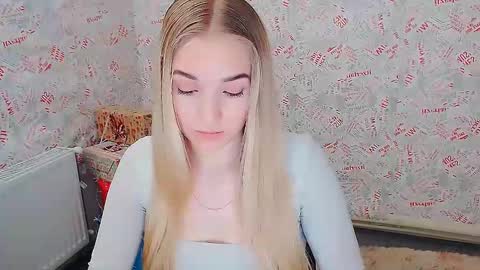 Snapshot of _snow_queen__ chatting on 02-05-25, 10:51 Rachel online show from 02-05-25, 10:51