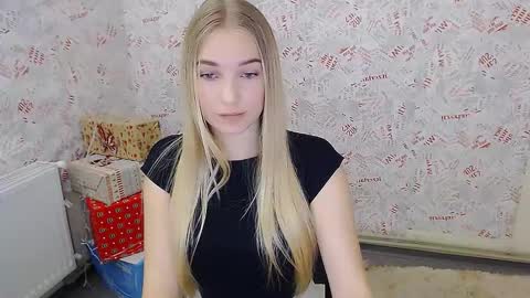 Snapshot of _snow_queen__ chatting on 02-07-25, 11:45 Rachel online show from 02-07-25, 11:45