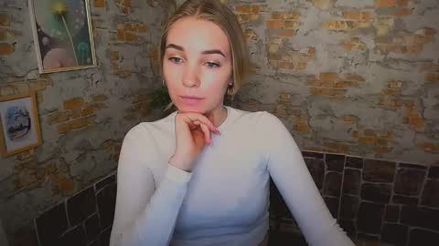 Snapshot of _snow_queen__ chatting on 02-20-25, 04:36 Rachel online show from 02-20-25, 04:36